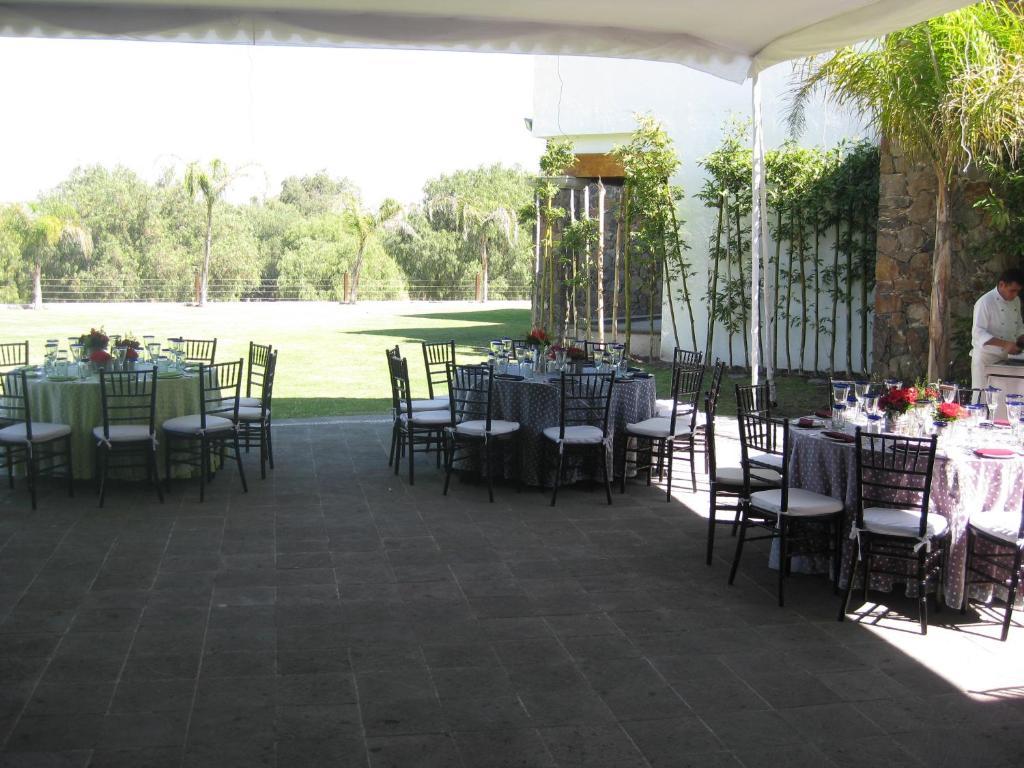 Hotel Villa Mexicana Golf & Equestrian Resort El Pueblito  Exterior foto